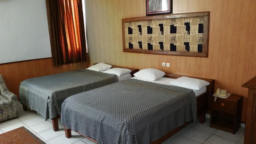 Saffana Hotel Douala Habitación foto