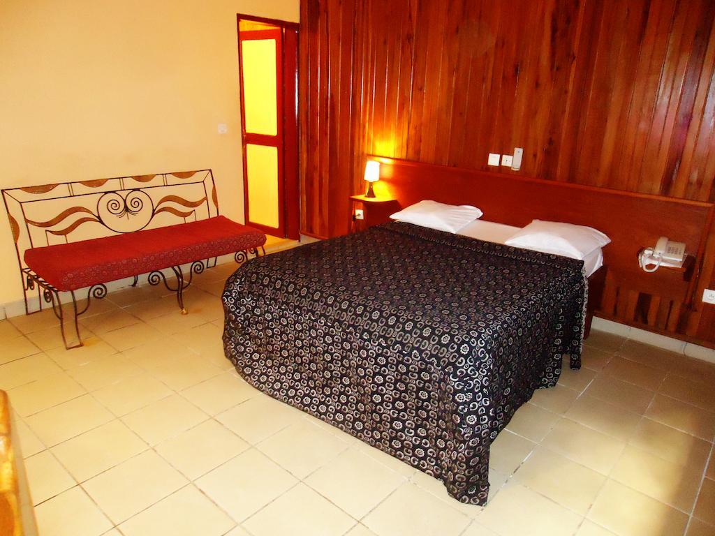 Saffana Hotel Douala Habitación foto