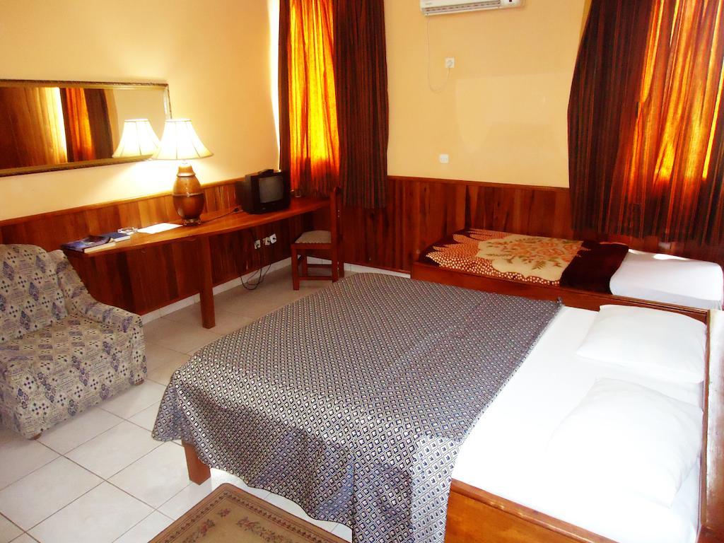 Saffana Hotel Douala Habitación foto