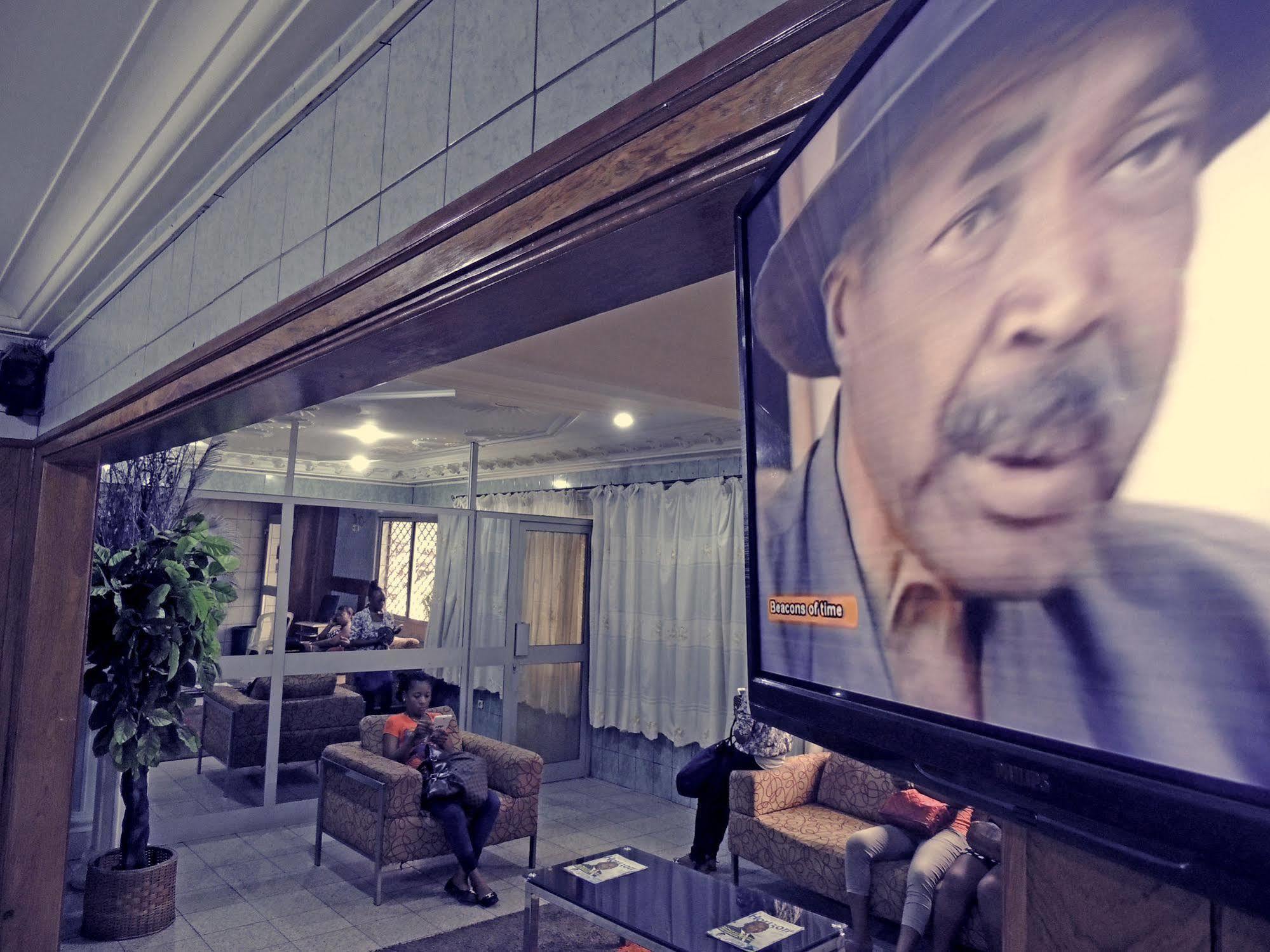 Saffana Hotel Douala Exterior foto