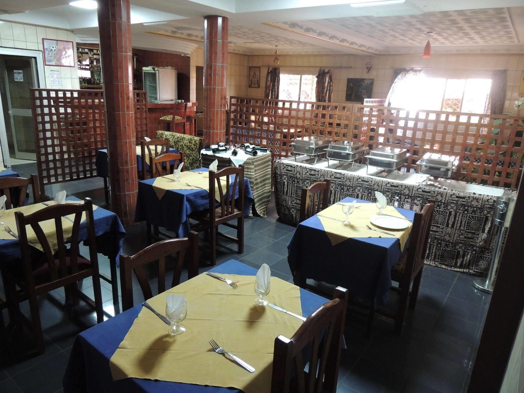 Saffana Hotel Douala Exterior foto